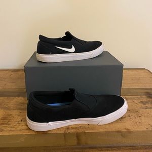 Size 10 nike SB slip on